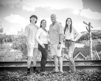 Badertscher Family on Pettibone Lake - BW - TJP (6 of 14)