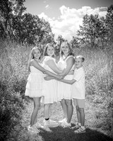 Epping & Cholish Family @ Indian Springs - BW - TJP (6 of 43)