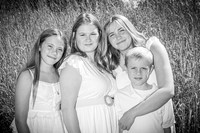 Epping & Cholish Family @ Indian Springs - BW - TJP (10 of 43)
