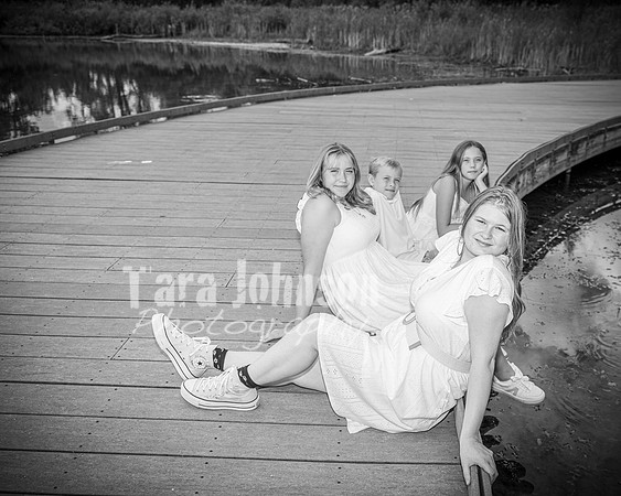 Epping & Cholish Family @ Indian Springs - BW - TJP (16 of 43)