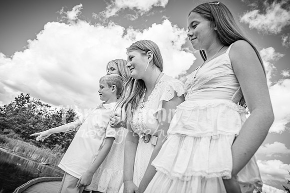 Epping & Cholish Family @ Indian Springs - BW - TJP (23 of 43)