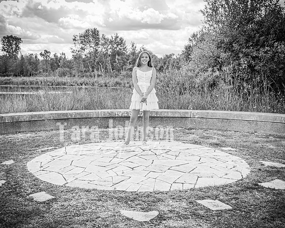 Epping & Cholish Family @ Indian Springs - BW - TJP (24 of 43)