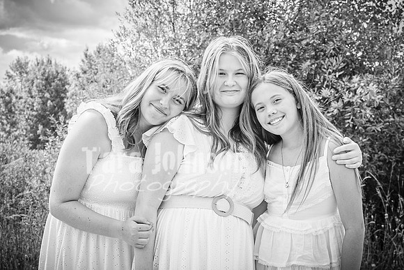 Epping & Cholish Family @ Indian Springs - BW - TJP (32 of 43)