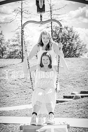 Epping & Cholish Family @ Indian Springs - BW - TJP (36 of 43)