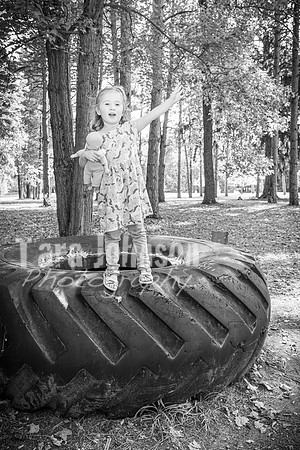 2025 Briggs Family @ Dodge Park #5 - BW - TJP (74 of 85)