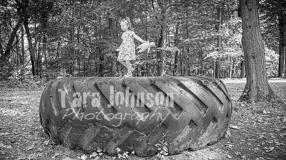 2025 Briggs Family @ Dodge Park #5 - BW - TJP (64 of 85)