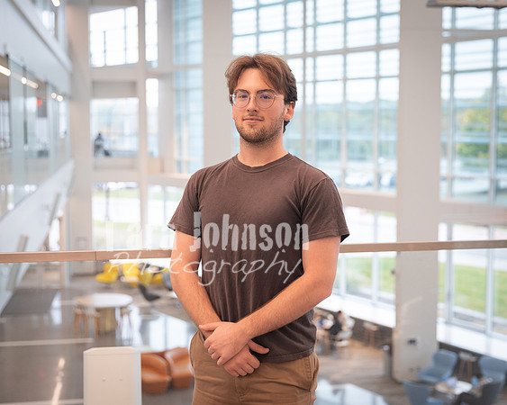 WWHeadshots_F25 (50 of 63)