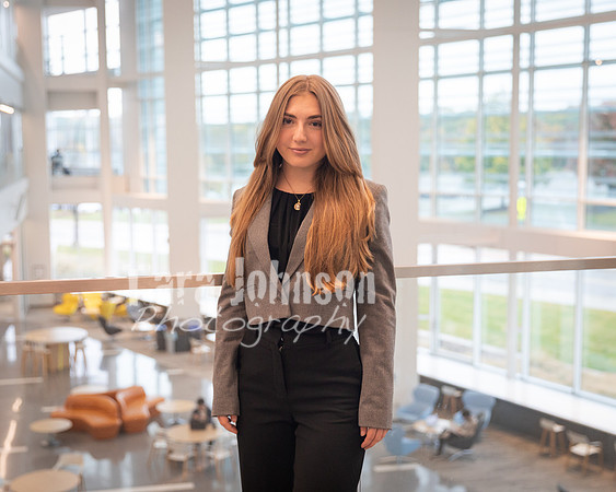 WWHeadshots_F25 (40 of 63)