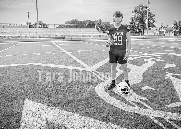 Brok Badertscher @ MHS - BW - TJP (14 of 44)