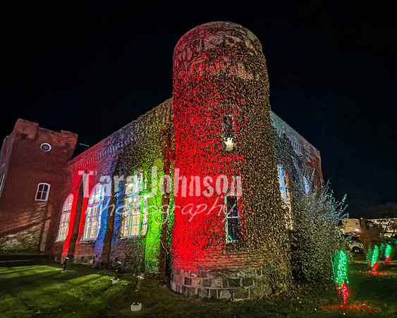 2025 Christmas Tree Lighting - TJP (8 of 17)