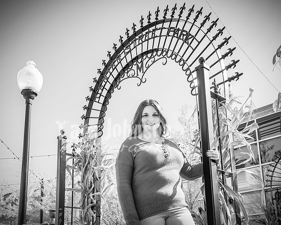 Hannah Thompson - BW - TJP (49 of 50)