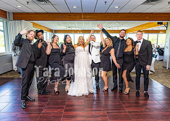 J. & D. Klann - Guests with Bride & Groom - TJP (6 of 26)