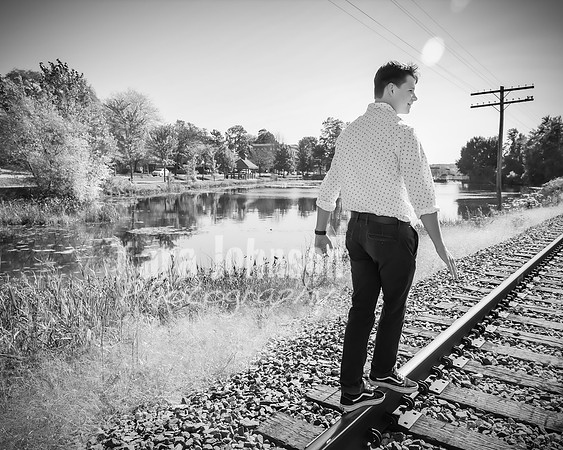 Evan Thompson - BW - TJP (7 of 50)