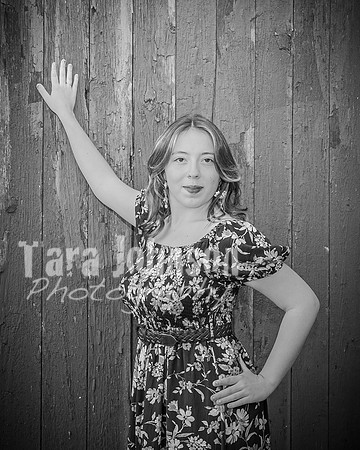 Sydney Moore @ Mill Race, Byers Homestead & Dodge Park #5 - BW - TJP (39 of 96)