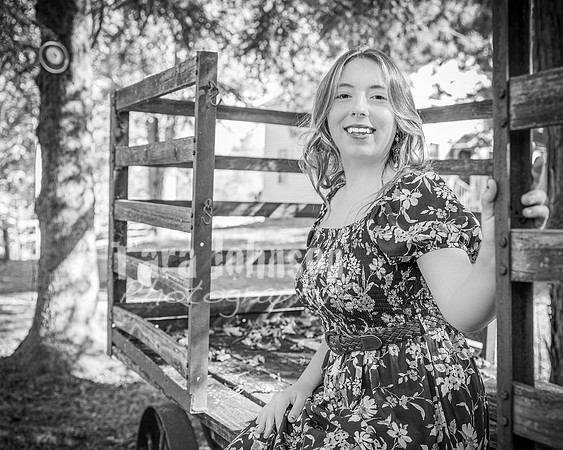 Sydney Moore @ Mill Race, Byers Homestead & Dodge Park #5 - BW - TJP (48 of 96)