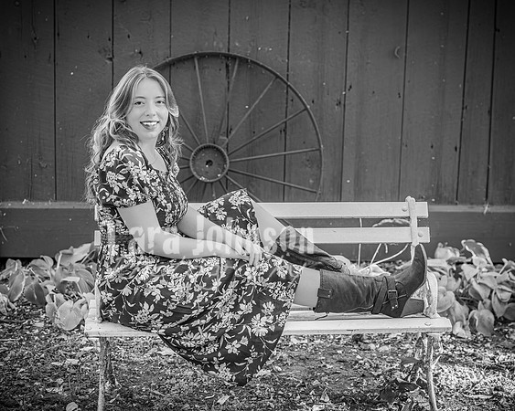 Sydney Moore @ Mill Race, Byers Homestead & Dodge Park #5 - BW - TJP (46 of 96)