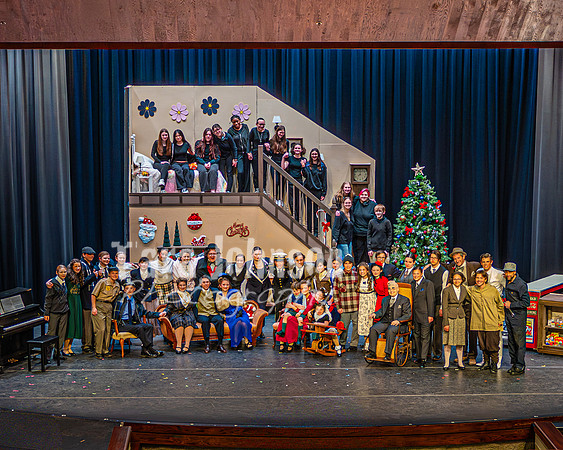 2025 LHS Theatre - IAWL - Cast & Crew - TJP (4 of 6)
