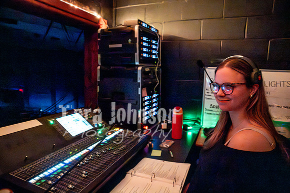 2025 LHS Theatre - IAWL - R3 (Soundbooth) - TJP (60 of 323)