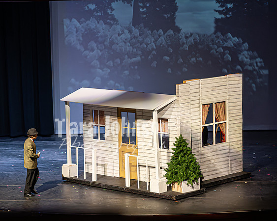 2025 LHS Theatre - IAWL - R3 (Soundbooth) - TJP (115 of 323)