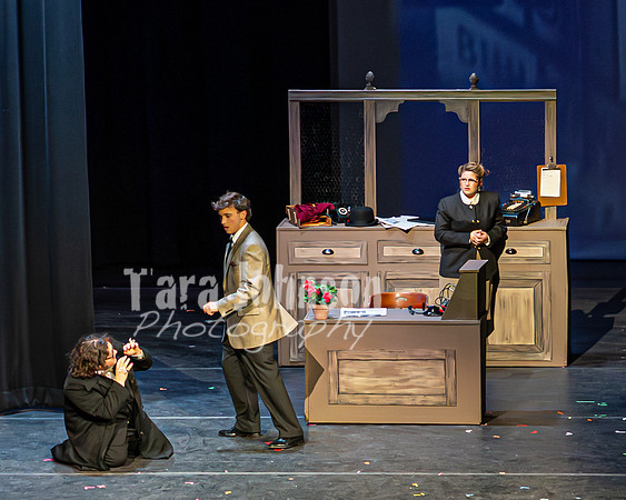 2025 LHS Theatre - IAWL - R3 (Soundbooth) - TJP (200 of 323)