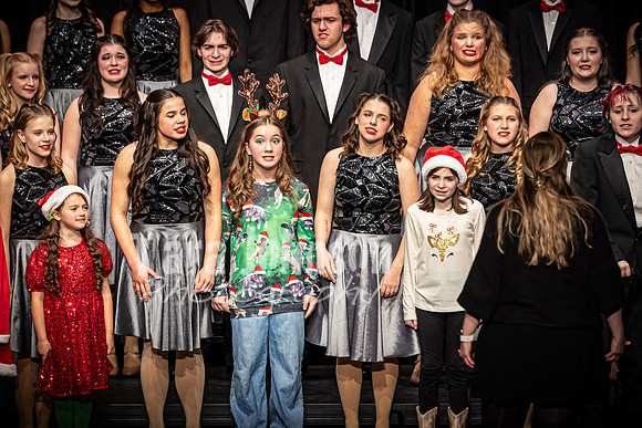 2025 MHS Vocals - Christmas Concert - TJP (91 of 413)