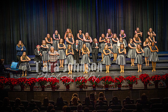 2025 MHS Vocals - Christmas Concert - TJP (196 of 413)