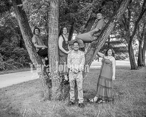 Torres Family @ Paint Creek Trail - BW - TJP (36 of 36)
