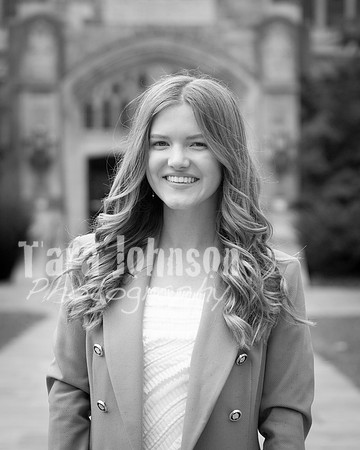 Grad_Photos_Hailey_N_F25_BW (53 of 76)