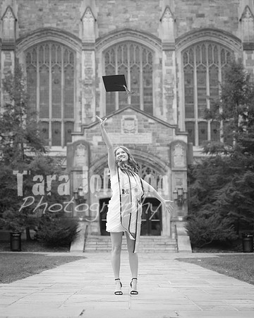 Grad_Photos_Hailey_N_F25_BW (44 of 76)