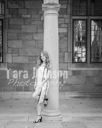 Grad_Photos_Hailey_N_F25_BW (38 of 76)