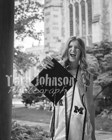Grad_Photos_Hailey_N_F25_BW (26 of 76)