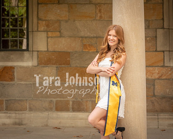 Grad_Photos_Hailey_N_F25 (42 of 76)