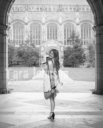Grad_Photos_Hailey_N_F25_BW (15 of 76)