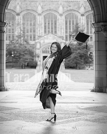 Grad_Photos_Hailey_N_F25_BW (12 of 76)