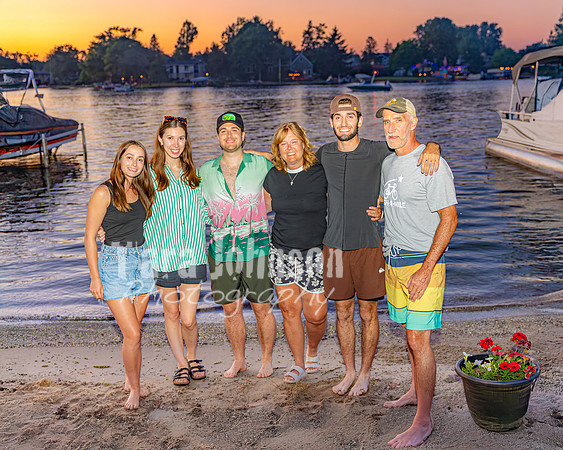 Gilbert Family (& Melissa) - TJP (9 of 9)