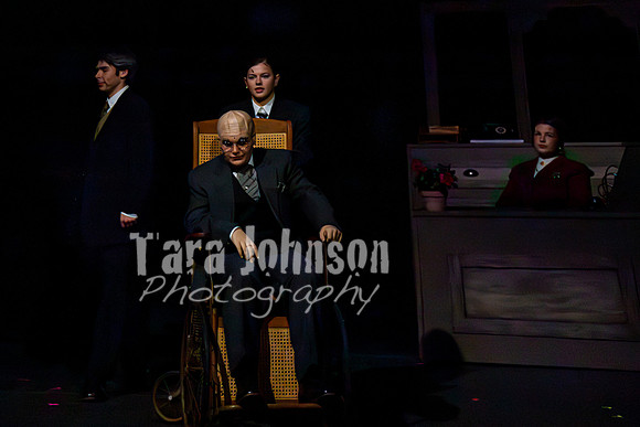 2025 LHS Theatre - IAWL - Monday (On Stage) - TJP (78 of 1042)