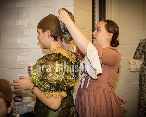 2022 LHS Theatre - LW - Behind the Scenes - TJP (30 of 49)