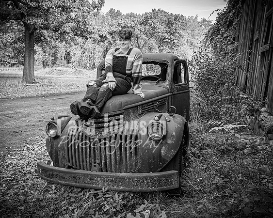 Ella Clevenger - BW - TJP (55 of 80)