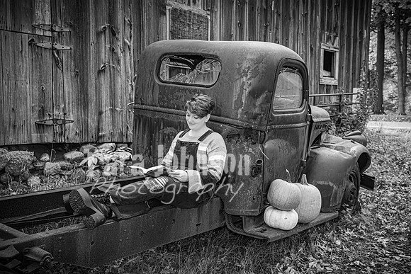 Ella Clevenger - BW - TJP (60 of 80)