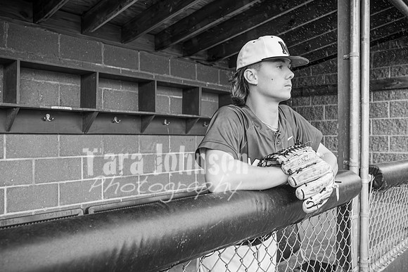 Brok Badertscher @ MHS - BW - TJP (22 of 44)