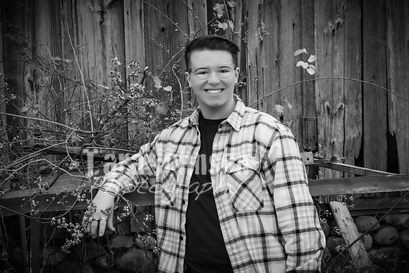 Ben Sanko - with Glasses - BW - TJP (4 of 40)