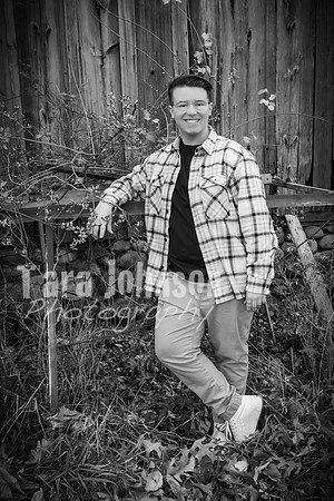 Ben Sanko - with Glasses - BW - TJP (3 of 40)