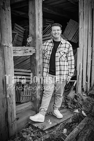 Ben Sanko - with Glasses - BW - TJP (11 of 40)