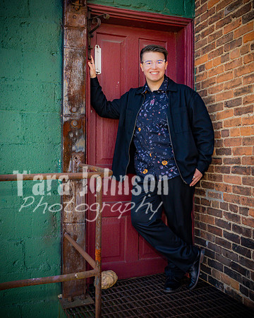 Ben Sanko - with Glasses - Color - TJP (40 of 40)