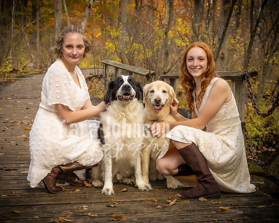 Schultz Twins & Dogs - TJP (2 of 30)