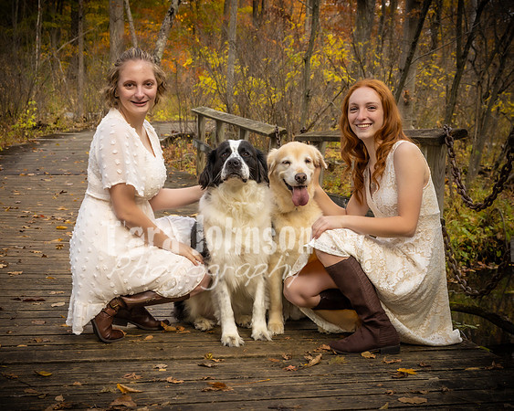 Schultz Twins & Dogs - TJP (6 of 30)
