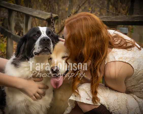 Schultz Twins & Dogs - TJP (10 of 30)