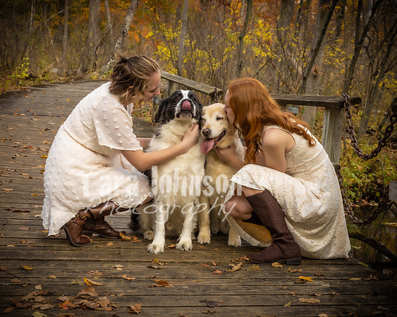 Schultz Twins & Dogs - TJP (8 of 30)