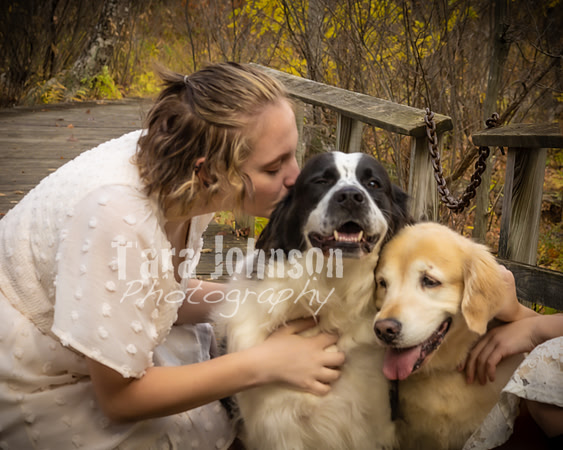 Schultz Twins & Dogs - TJP (11 of 30)