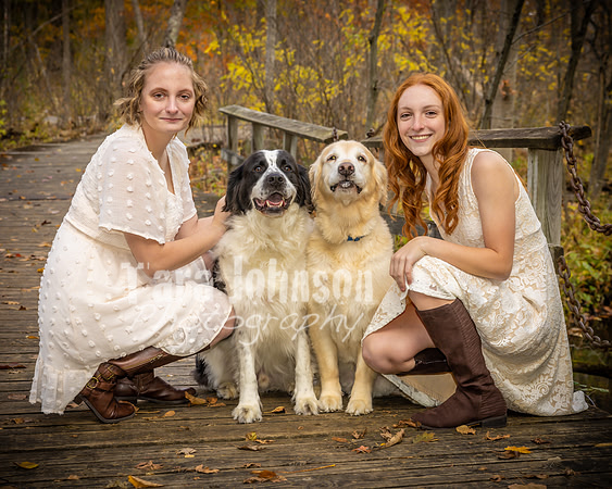 Schultz Twins & Dogs - TJP (14 of 30)